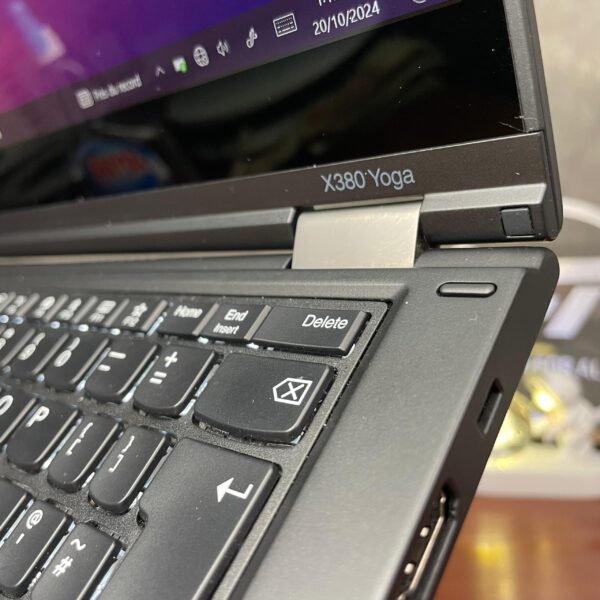 ⁦Lenovo Thinkpad yoga x380⁩ - الصورة ⁦10⁩