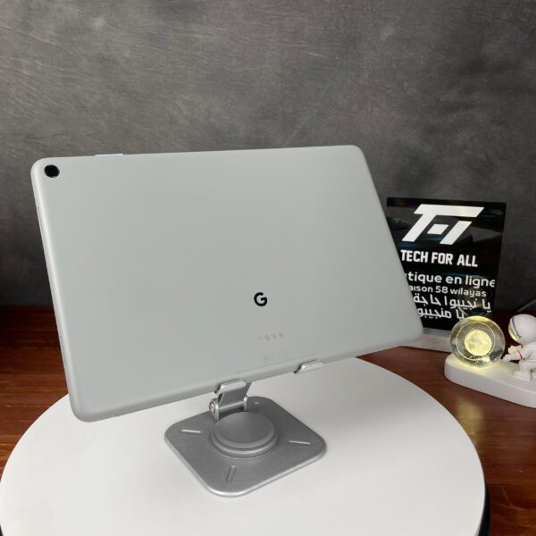 ⁦Google pixel tablet with charging speaker dock⁩ - الصورة ⁦5⁩