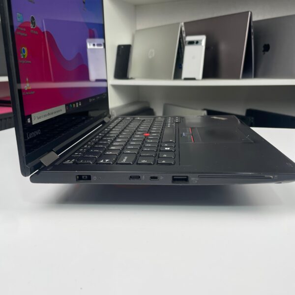 ⁦Lenovo Thinkpad yoga X370⁩ - الصورة ⁦4⁩